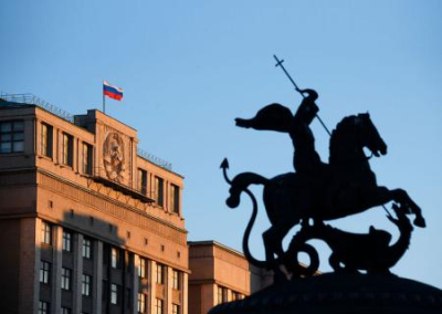 Госдума РФ рассматривает «антиковидный» закон, который грозит трети страны увольнением