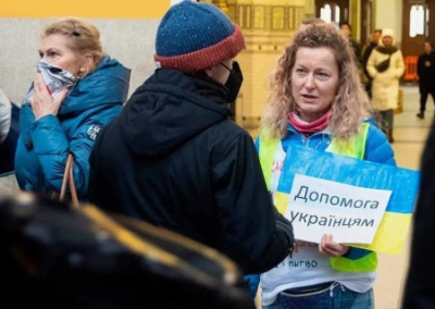 Опять «зрада»: в странах ЕС для украинских беженцев становится всё меньше места