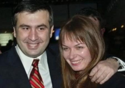 Законная супруга Саакашвили требует освободить его из тюрьмы
