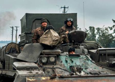 Бербок настаивает на предоставлении Киеву танков и тяжёлой бронетехники