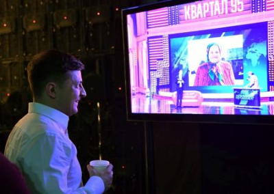 Зеленскому открывают ещё три телеканала для демонстрации народной любви