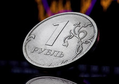 Доллар превысил 99 рублей, а евро — 109. Что будет с рублём дальше?