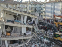 В Турции произошло несколько землетрясений. Десятки погибших