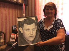«Я разговариваю с ним каждый день». 26 июня первому главе ДНР исполнилось бы 46 лет. «Антифашист» встретился с его мамой