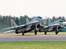 Лукашенко готов встретить самолёт Байдена истребителями