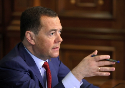 Медведев: злобная бабка-повитуха признала, что украинская власть платит за членство в ЕС и НАТО жизнями своих граждан