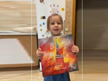 На Украине 6-летние дети рекламируют картины с пылающим Кремлём