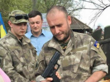 Ярош угрожает Зе-команде силой, защищая чеченских уголовников
