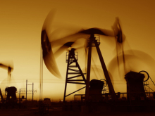 Стоимость нефти Brent опустилась ниже $84 за баррель впервые с начала 2022 года