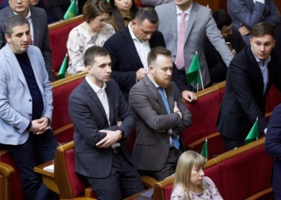 «Слуга» Богуцкая назвала своих однопартийцев из группы Коломойского «самоубийцами»
