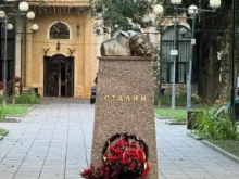 В Звенигороде вандал обезглавил памятник Сталину и повредил бюст Ленина
