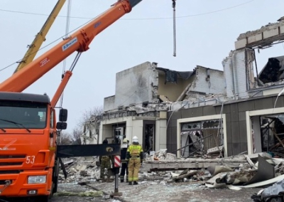 Не менее семи человек погибли в Лисичанске. Более 20 людей всё ещё могут оставаться под завалами