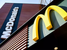 Американский фастфуд McDonald's в России меняет бренд