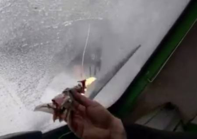 В кабинах украинских локомотивов машинисты жгут костры для обогрева стекла