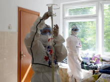 На Украине собираются выписывать пациентов с коронавирусом, чтобы долечивались дома