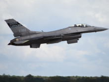Группа лоббистов склоняет Пентагон к передаче истребителей F-16 Украине