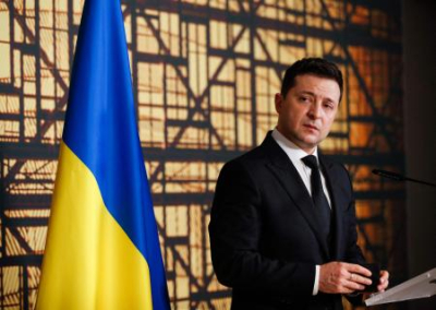 Зеленский, допустив потерю Харькова, выразил уверенность, что за Украину «будут воевать все»