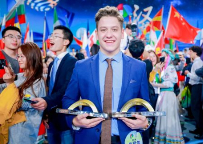 Школьник из России победил во всемирном конкурсе китайского языка в Пекине