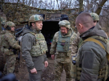 Азаров: визитом на передовую Зеленский подтвердил готовность Киева к началу военных действий в Донбассе