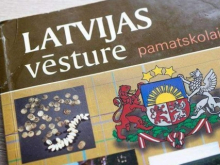 Всем жителям Латвии тотально навязывают латышский язык