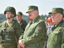 Лукашенко готов объявить военное положение из-за новых санкций ЕС