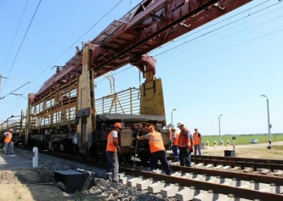 Российские железные дороги намерены привлекать на работу мигрантов и осуждённых
