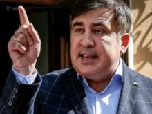 Мнение: Саакашвили возвращением в Грузию поставил Зеленского на шпагат