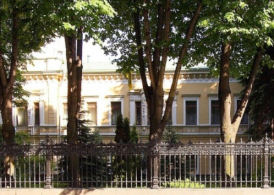 Здание посольства Украины в Москве предложили передать патриотическим организациям