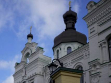 Для выселения монахов из лавры Киев мобилизует «патриотически настроенную общественность»