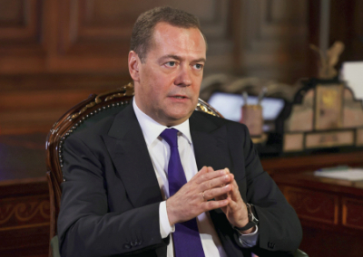 Медведев не исключил, что у ядерных стран могут «сдать нервы» из-за «борзоты» США
