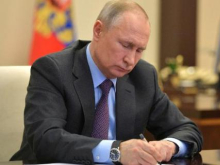 Путин подписал указ о соцвыплатах беженцам из республик Донбасса и Украины