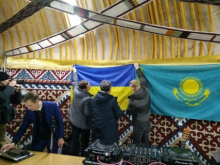 Казахстан продолжает устанавливать на Украине «юрты несокрушимости», наплевав на российско-казахстанское стратегическое партнёрство