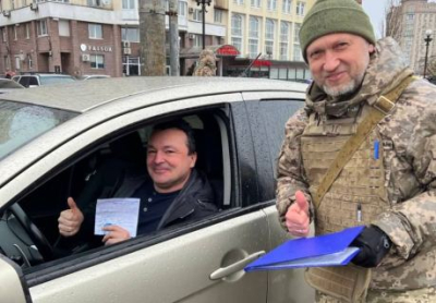 В Киеве под предлогом поиска ДРГ установили блокпосты и вручают повестки