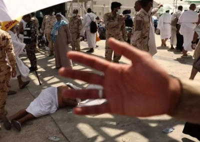 В Саудовской Аравии во время хаджа умерли от жары более полутысячи паломников