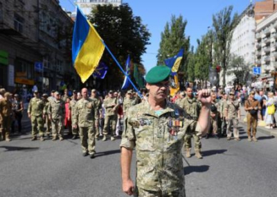 Кличко и Порошенко собирают альтернативный парад атошников в противовес Офису президента