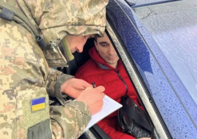 16-летних украинцев хотят заставить вернуться из-за границы и стать на воинский учёт