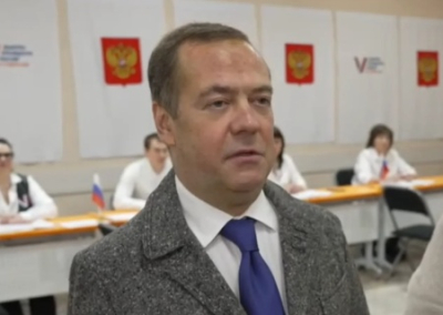 Президент Латвии сравнил Россию с Карфагеном. Медведев ответил