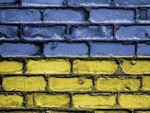 Эксперт: «Украинское общество ссорят и разделяют сознательно — чтобы навязывать в лидеры безграмотных управляемых популистов»