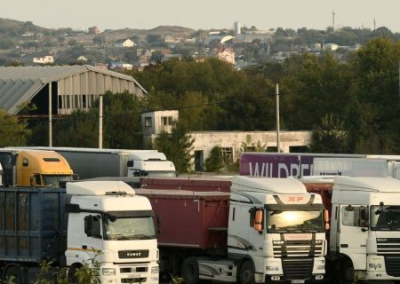 На материковой «дороге жизни» в Крым — огромные заторы грузовых фур