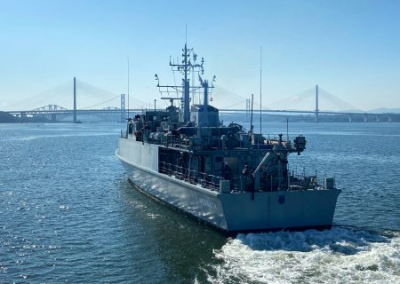 Британия направила ВМС Украины два списанных противоминных корабля