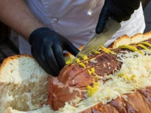 В Харькове установили новый рекорд Украины — двухметровый хот-дог