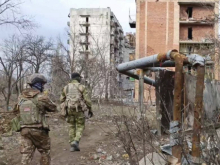 Бойцы ЧВК «Вагнер» под огнём эвакуируют жителей южного и восточного районов Артёмовска