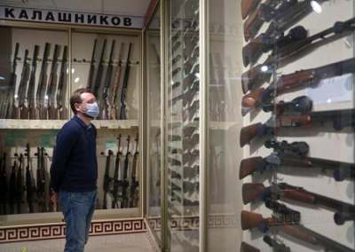 Путин ужесточил правила приобретения оружия в России