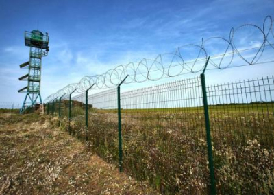 «Денег нет»: Замглавы ФСБ РФ прокомментировал строительство «Стены» на границе Украины с Россией