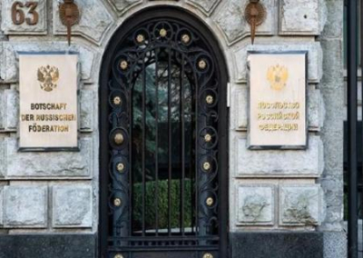 Посольство РФ в ФРГ раскритиковало спекуляции СМИ на гибели российского дипломата в Берлине