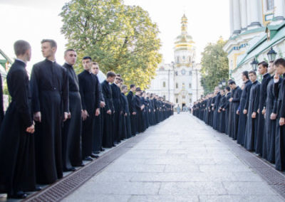 У семинаристов УПЦ забрали корпуса Киево-Печерской лавры