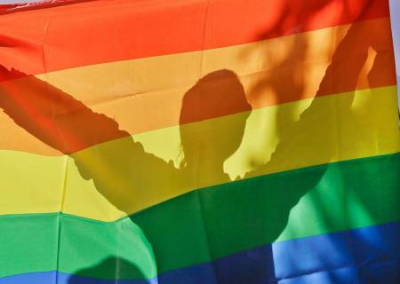 Зеленский поручил министерству юстиции разработать вопрос легализации однополых браков на Украине