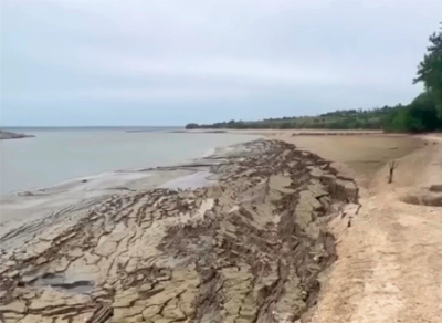 «Каховское море» превращается в пустыню: на восстановление всего, что было, нужно более 100 млрд