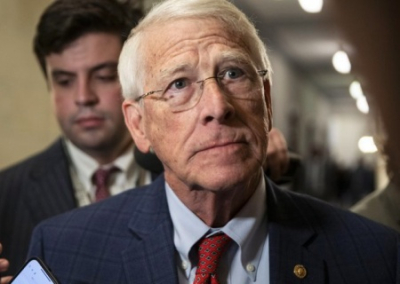 Трамп попросил лидера республиканцев в Сенате не рассматривать законопроект о санкциях против России