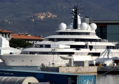В Италии арестована суперяхта за 700 миллионов евро. Ищут владельца